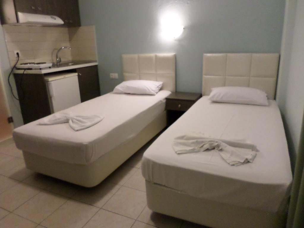 Hotel Dioni Paralía Quarto foto