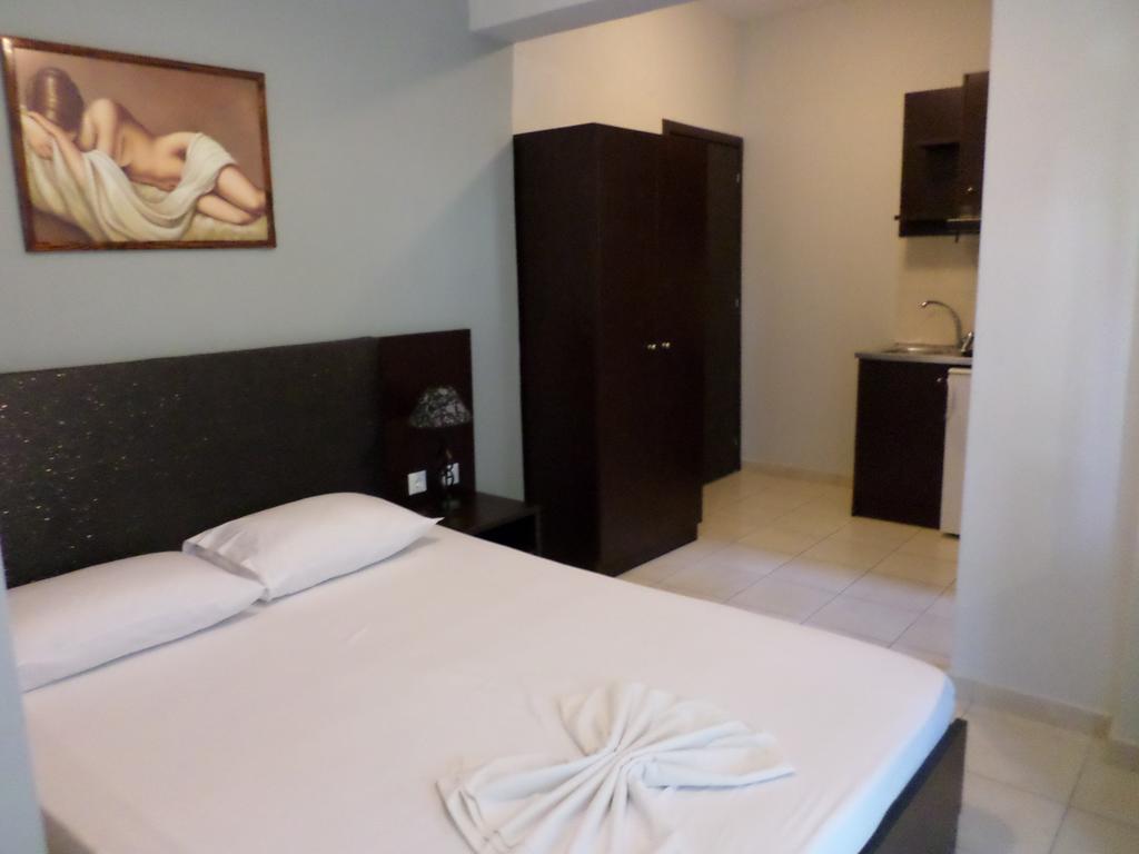 Hotel Dioni Paralía Quarto foto